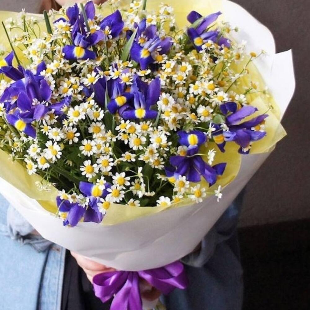 Букет с ирисами