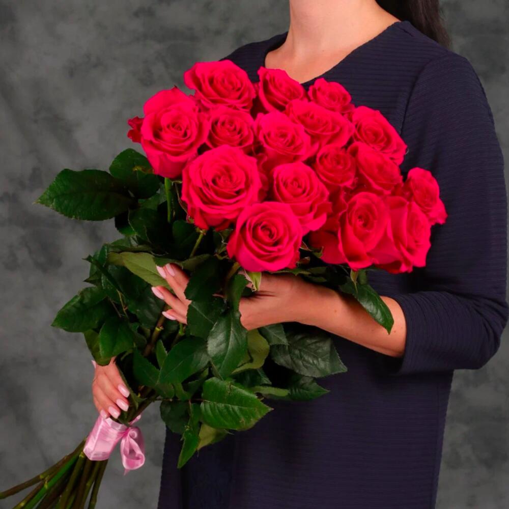Букеты 15 розовых роз