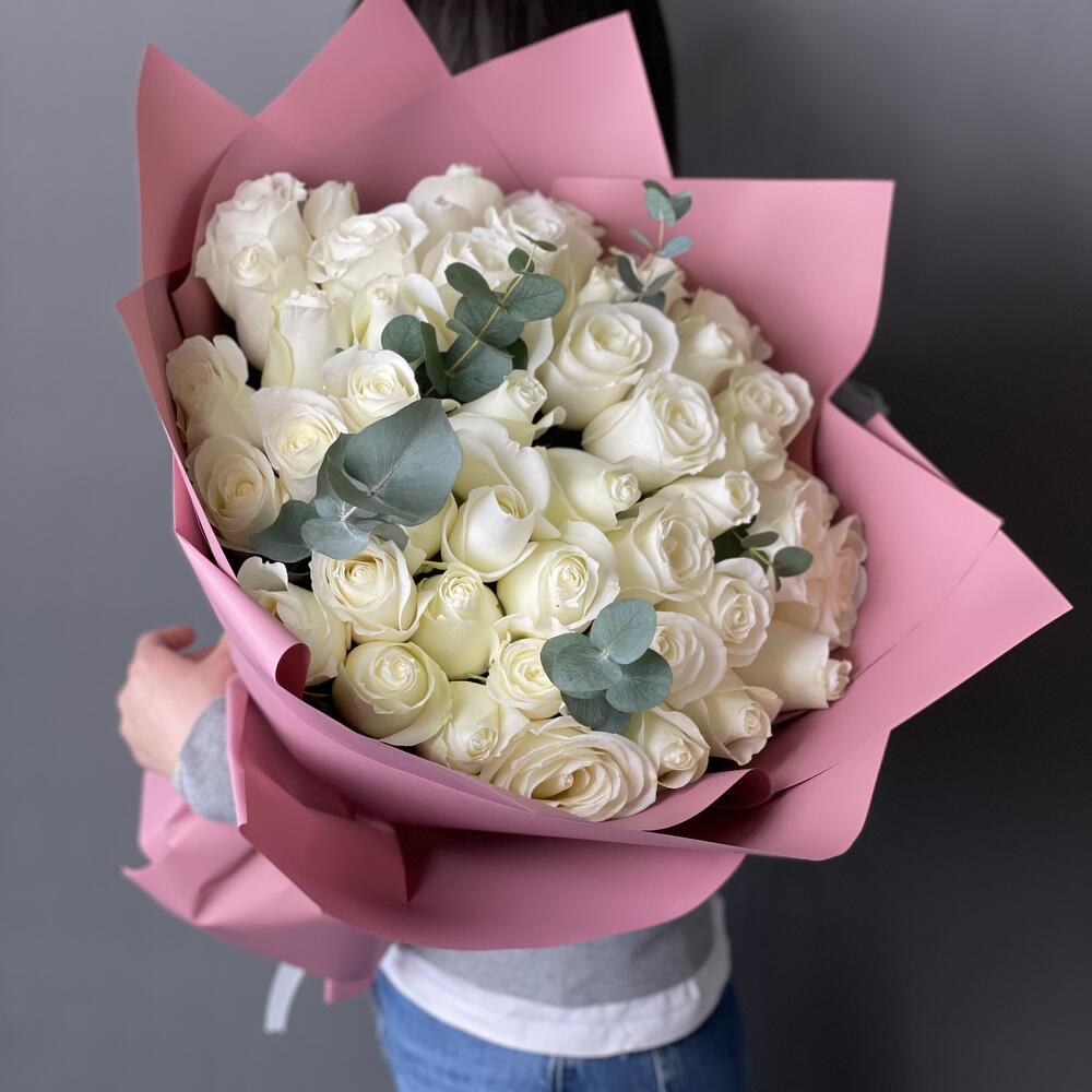 Белые розы 51 шт