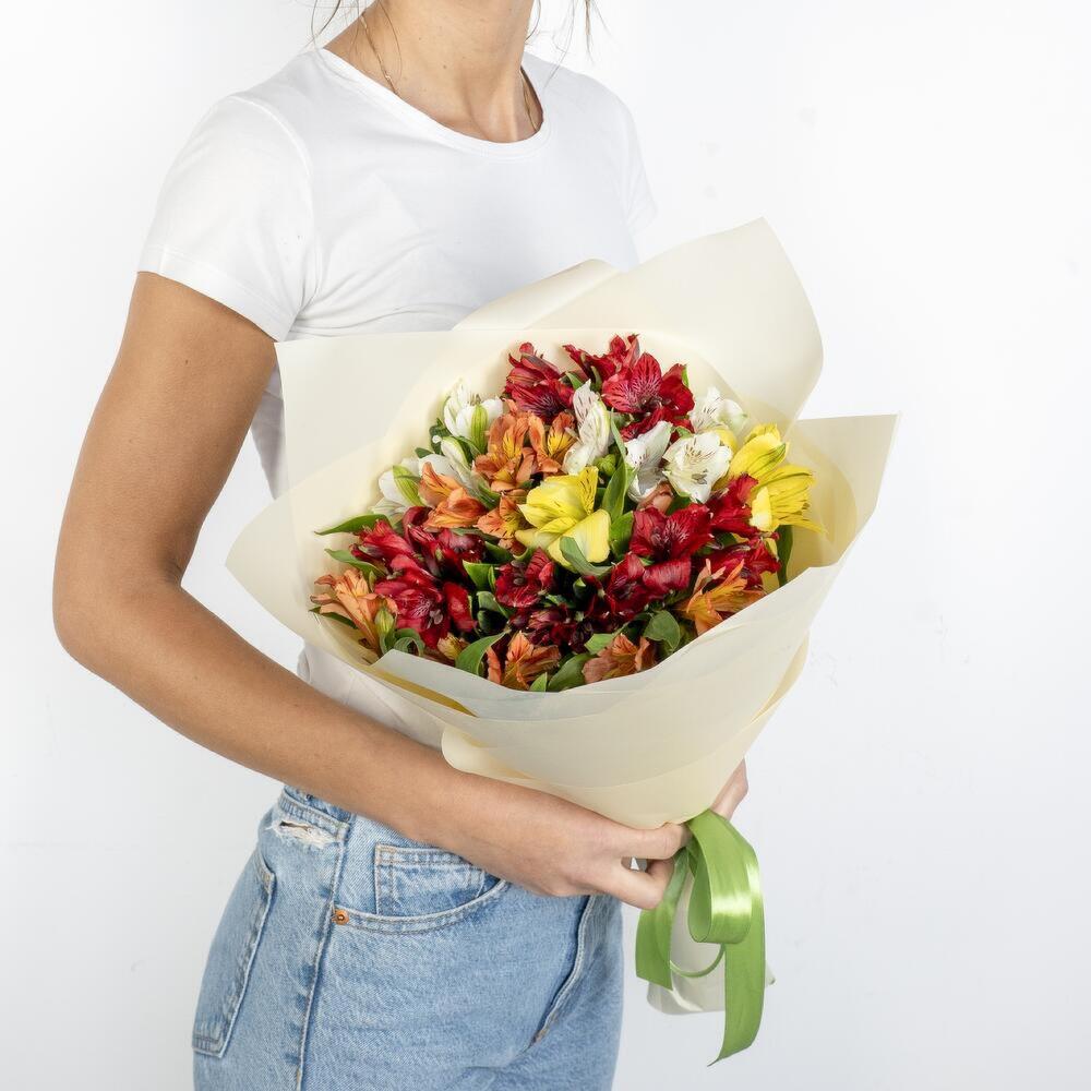 Букет живых цветов из Альстромерии 11 шт