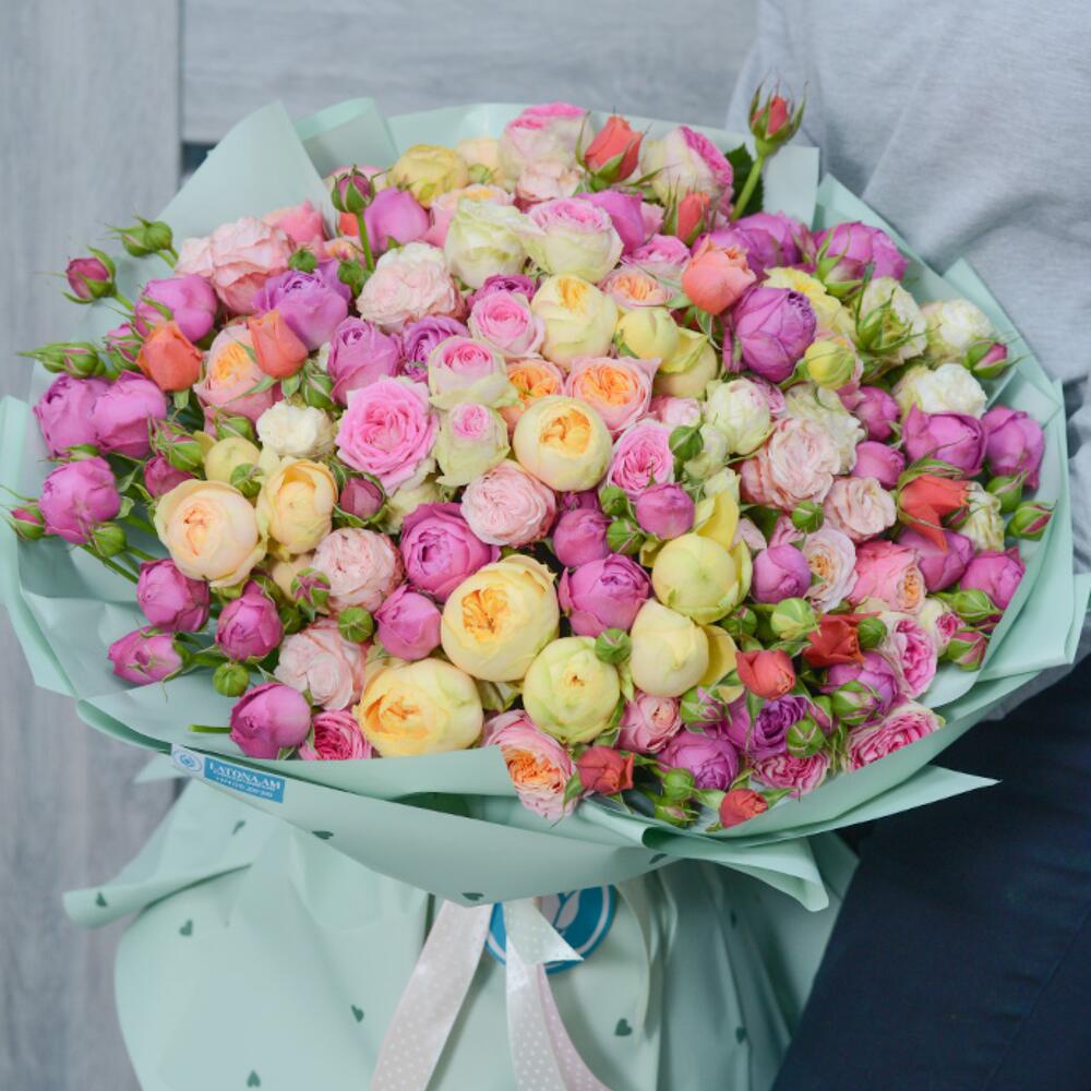 Королевский букет из  пионовидных роз