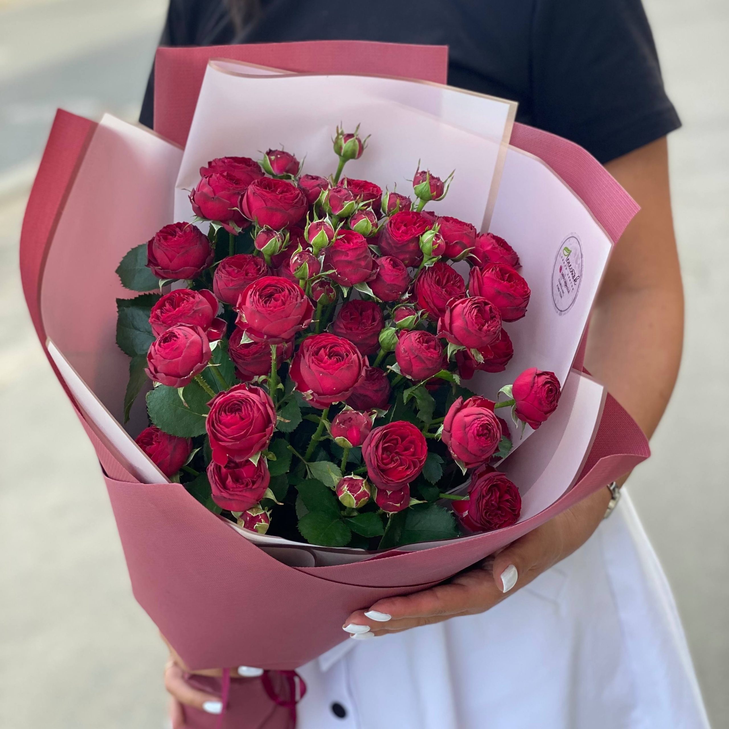 Монобукет из пионовидных роз Марун